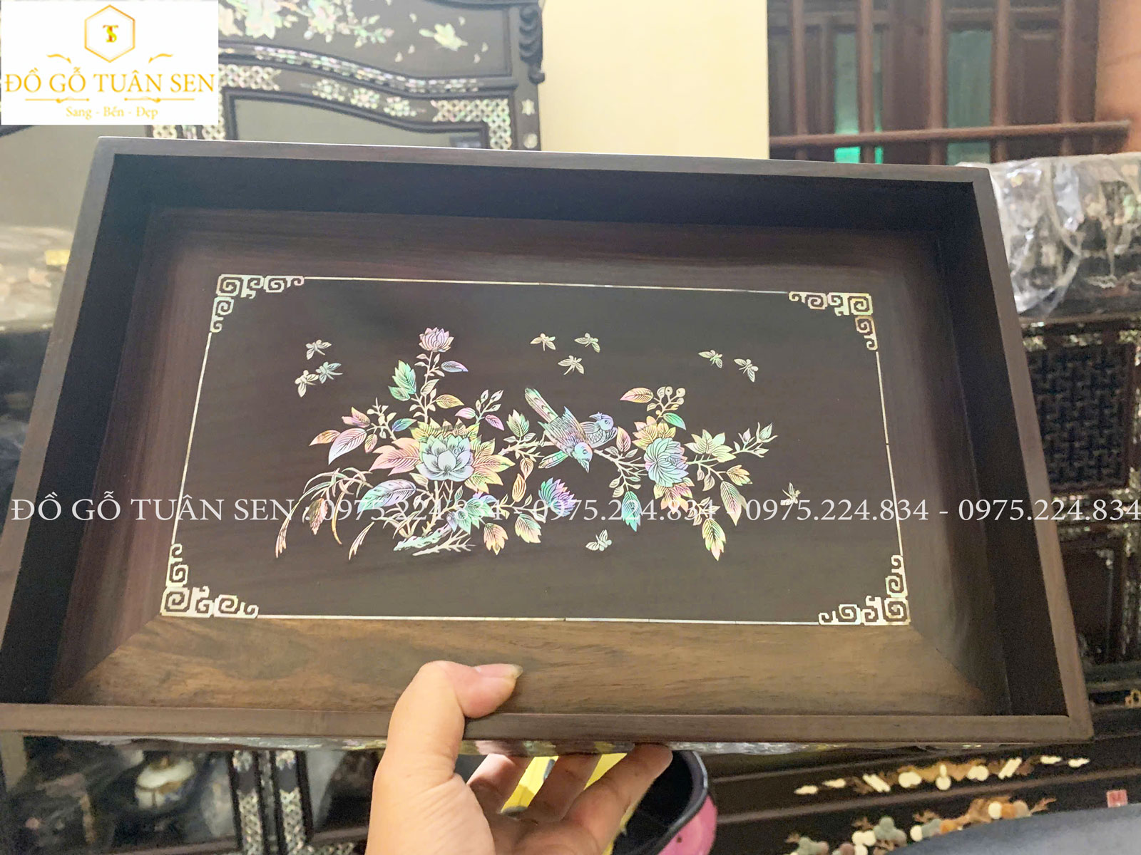 Thông tin Khay trà gỗ gụ khảm ốc TS1